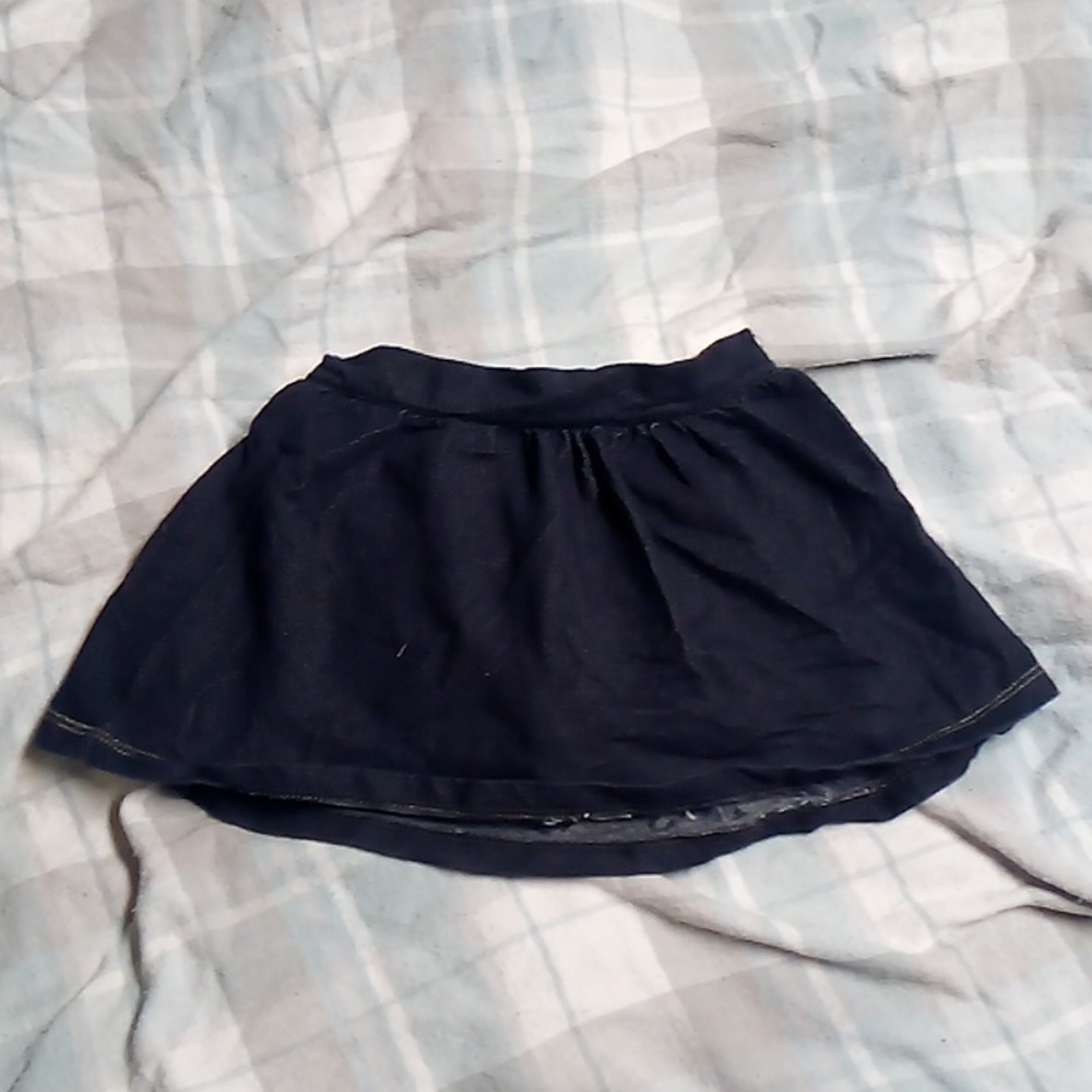 Beautiful girls 2T skort bark blue. Brand peanut and ollie